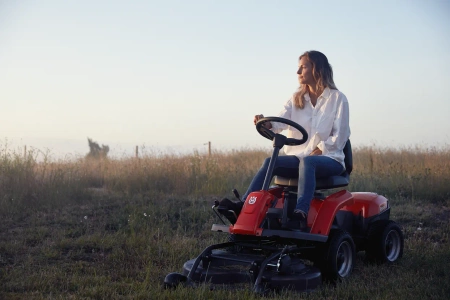 Traktor Ogrodowy Husqvarna Rider R 112iC