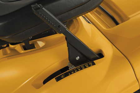 Traktor ogrodowy z koszem Stiga Estate 7102 W