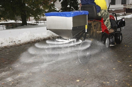 Rozsiewacz soli i piasku RV200
