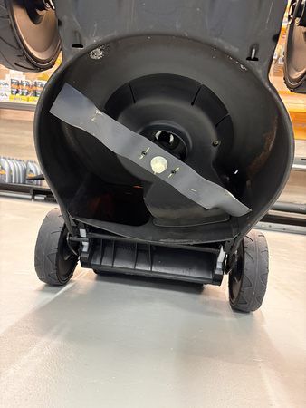 Kosiarka akumulatorowa STIGA Collector 543 AE 5Ah pokazowa