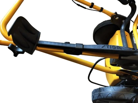 Skrobak do czyszczenia korpusu kosiarki - STIGA